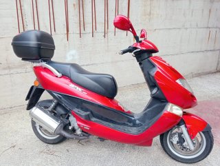 Scooter Kymco Bet&Win Roja