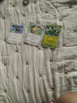 3 Cartas Pokémon: Meowth, Scyther y Unfezant