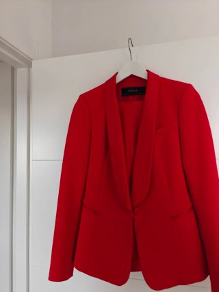 Traje Smoking Rojo Zara