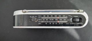 Radio Sony ICF-404L