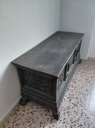 Caja de novia antigua de madera