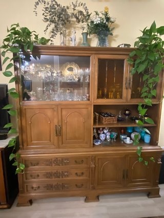 Mueble Vitrina de Madera maciza