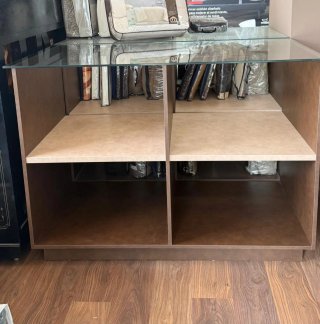 Estantería para Comercio de Madera y Cristal