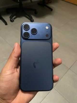 iPhone 17 Pro Max Azul
