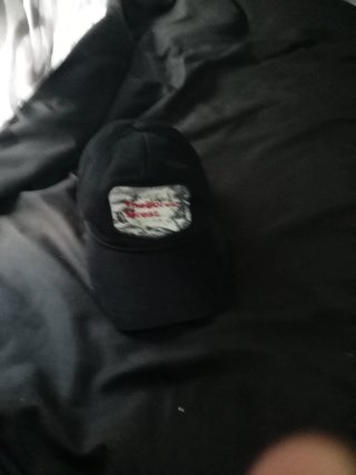 Gorra Negra con Parche