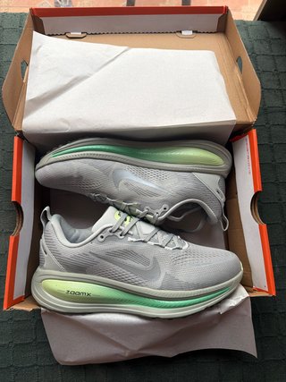 Zapatillas Nike Vomero 18 Talla 43