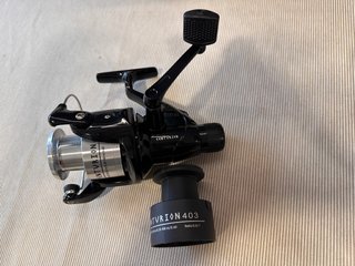 Carrete de Pesca Centurion 403 con Bobina Extra