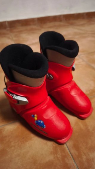 Botas de esquí rojas talla 20.5