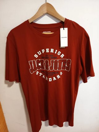 Camiseta Jack & Jones Roja Talla M