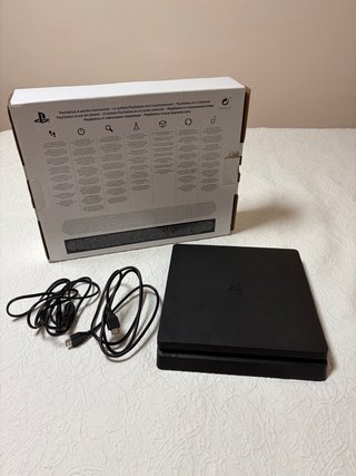 PS4 (PlayStation 4) Slim 1TB