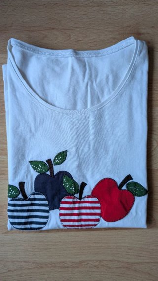 Camiseta Blanca Manga Corta con Manzanas