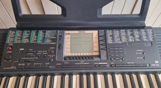 Teclado Yamaha PSR-330