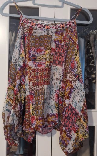 Top de tirantes estampado
