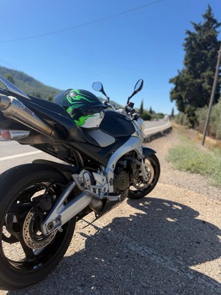 Suzuki GSR600 Naked