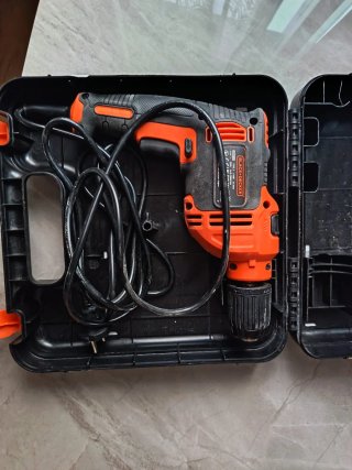 Taladro Black+Decker con maletín
