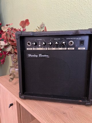 Amplificador de Guitarra Harley Benton M-20