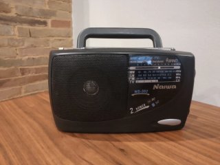 Radio Portátil Naiwa NS-302