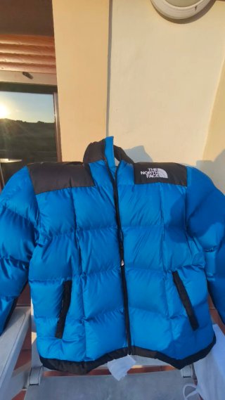 Cazadora The North Face Azul y Negra