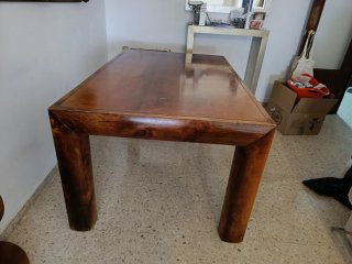 Mesa de Comedor de Madera