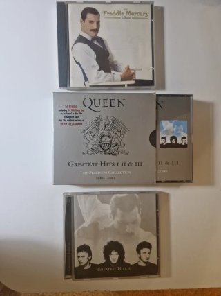 CDs de Queen y Freddie Mercury
