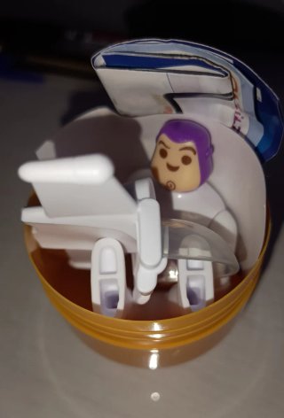 Figura Buzz Lightyear Kinder Maxi Disney