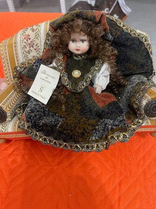 Bambola di porcellana Capodimonte
