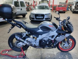 Aprilia Tuono V4
