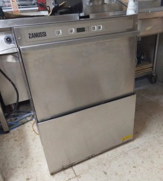 Lavavajillas Industrial Zanussi