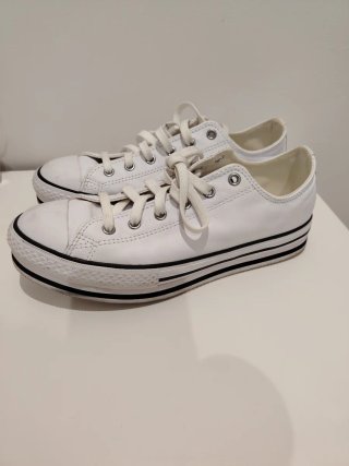 Zapatillas Converse Blancas con Plataforma de piel