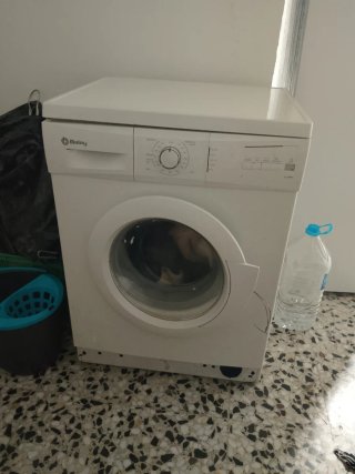 Lavadora Balay Blanca GRATIS para piezas