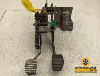 Pedal embrague Peugeot 207 (2006->)