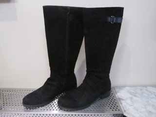 BOTAS ALTAS DE PANA COLOR NEGRO Nº 39 MARCA TEX