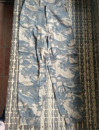 Pantalón Cargo Estilo Militar