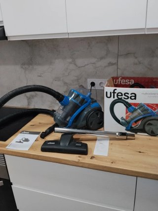Aspiradora Ufesa Multiciclónica