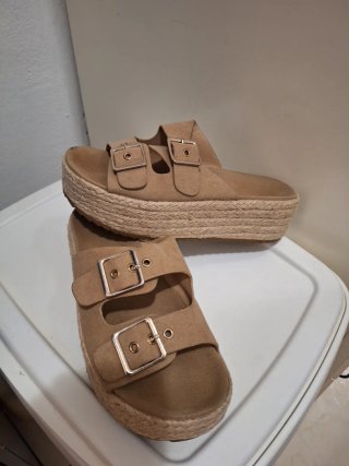 Sandalias de Plataforma Beige