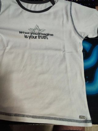 Camiseta blanca Pull&Bear.
