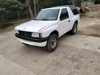 Opel Frontera 2.0i