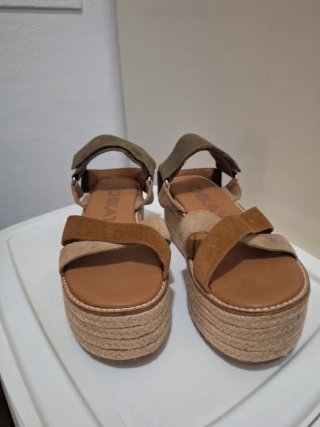 Sandalias Plataforma Chika10