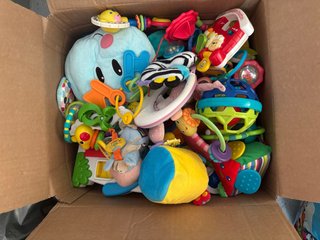 Lote de juguetes para bebé