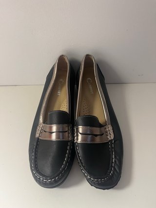 Mocasines Acolchados Negro y Dorado