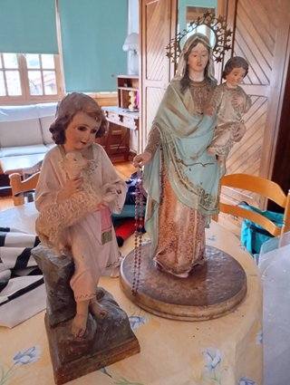 Figuras de Virgen con Niño y San Juanito