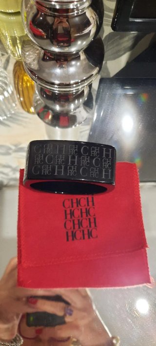 Pulsera Carolina Herrera Negra