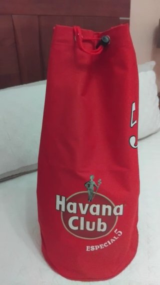 Mochila de tela roja Havana Club