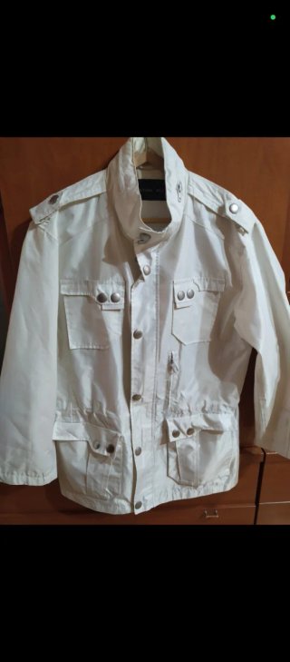Parka Impermeable Blanca Multibolsillos