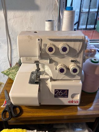 Remalladora Elna 264 - En perfecto funcionamiento