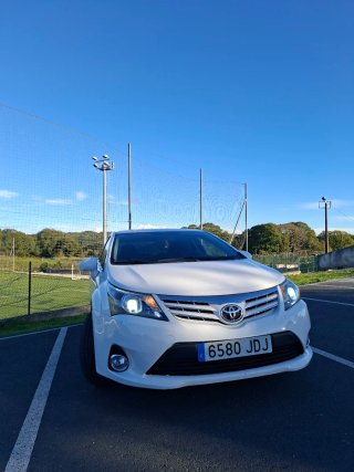 Toyota Avensis 2015
