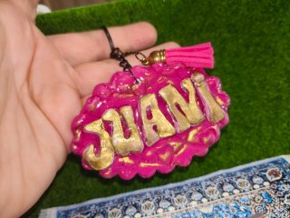 Llavero personalizado nombre JUANI de arcilla