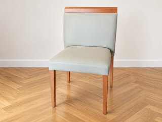Silla de Comedor de Diseño (disponible 2)