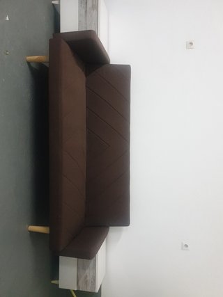 Sofá Cama y Mesitas de Noche