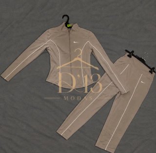 Chándal Nike Beige Talla S/M L/XL